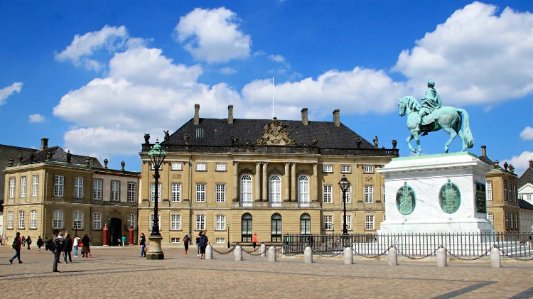 Amalienbong Palace