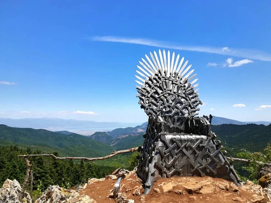 Σιδερένιος Θρόνος - Iron Throne