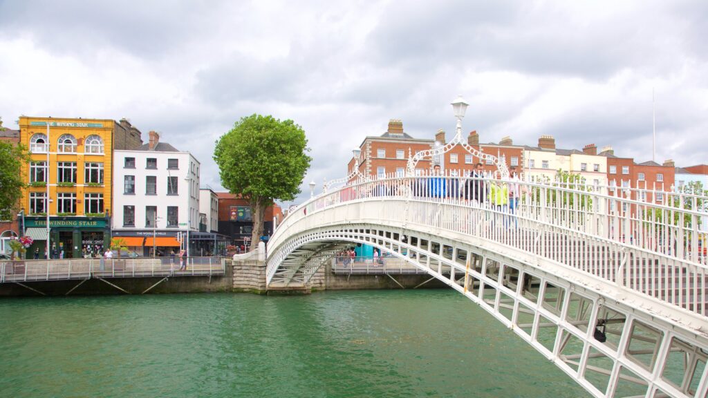 Ha-Penny-Bridge