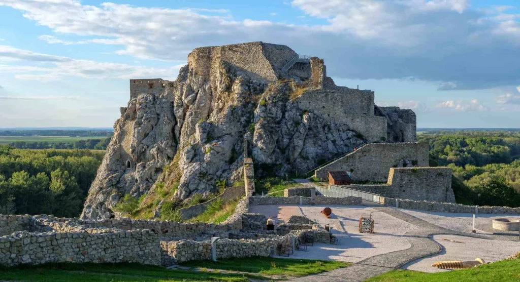 devin_castle