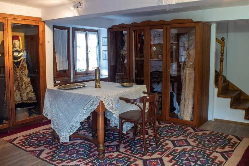 Λαογραφικό Δεληνάνειο Μουσείο Καστοριάς