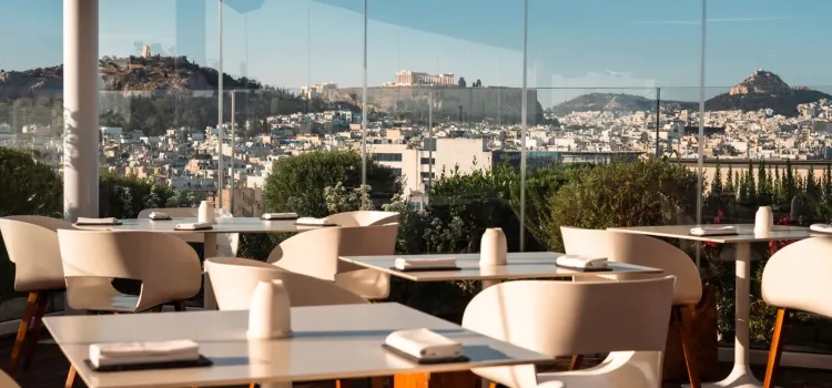 Hytra Restaurant and Bar 