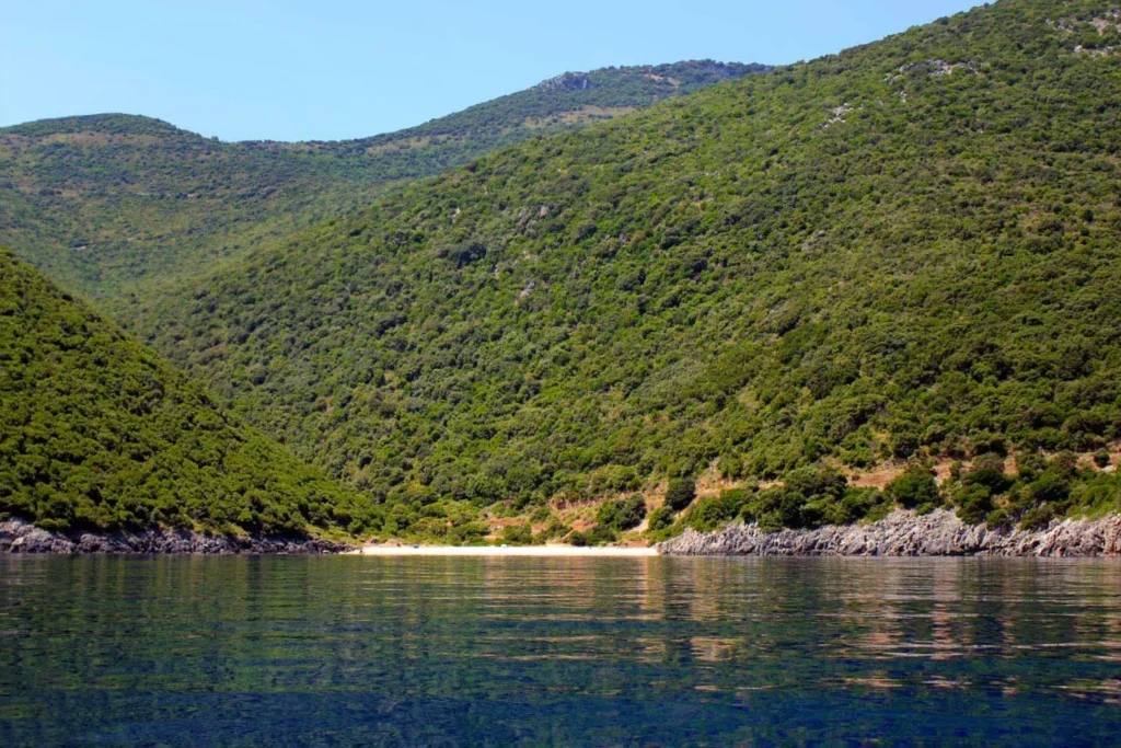 Παραλία Καμίνια Ιθάκη