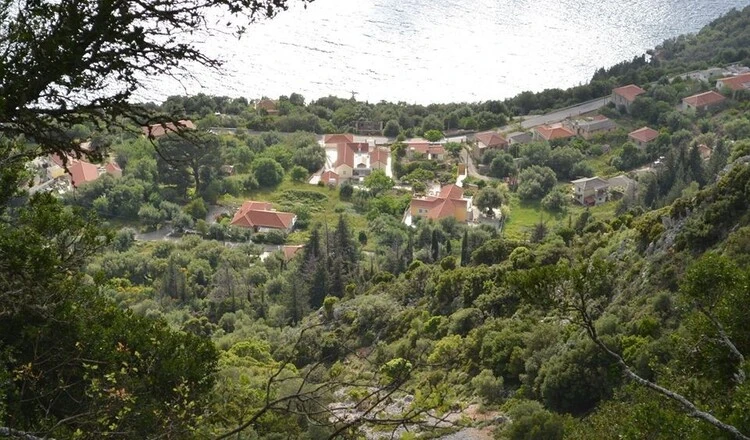 Λευκή Ιθάκη
