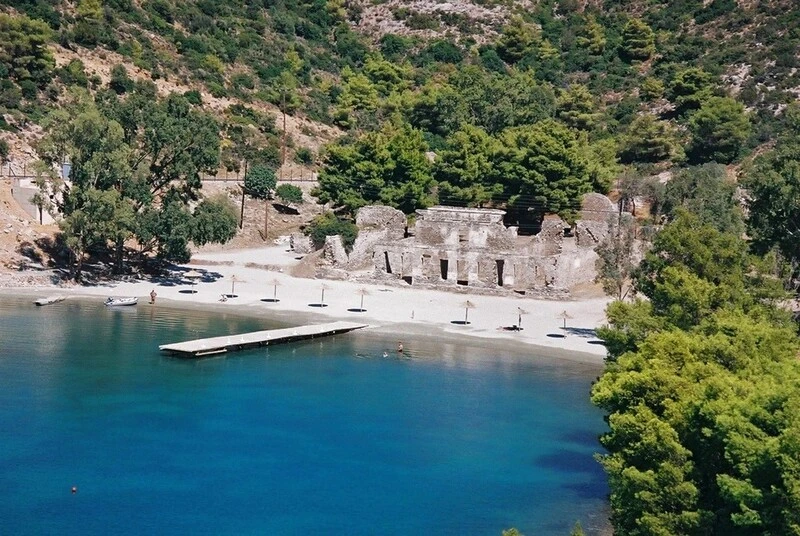 Παραλία Ρώσικος Ναύσταθμος Πόρος