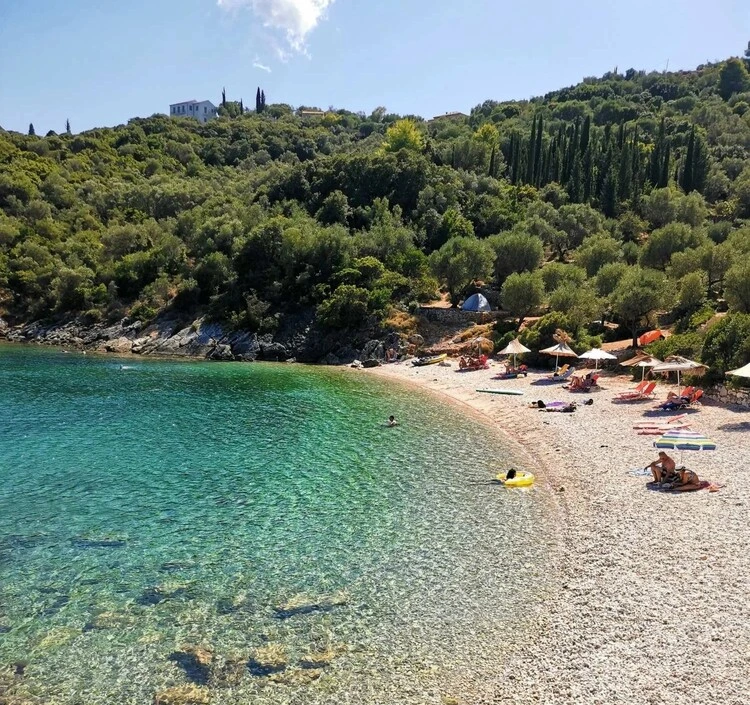 Παραλία Σαρακίνικο Ιθάκη