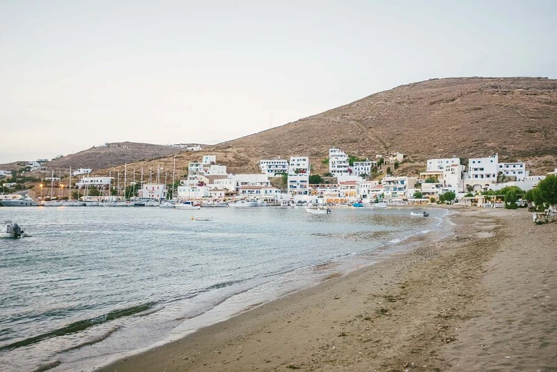 Παραλία Μέριχα Κύθνος