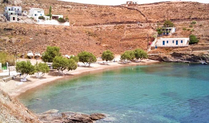 Παραλία Σχοινάρι Κύθνος