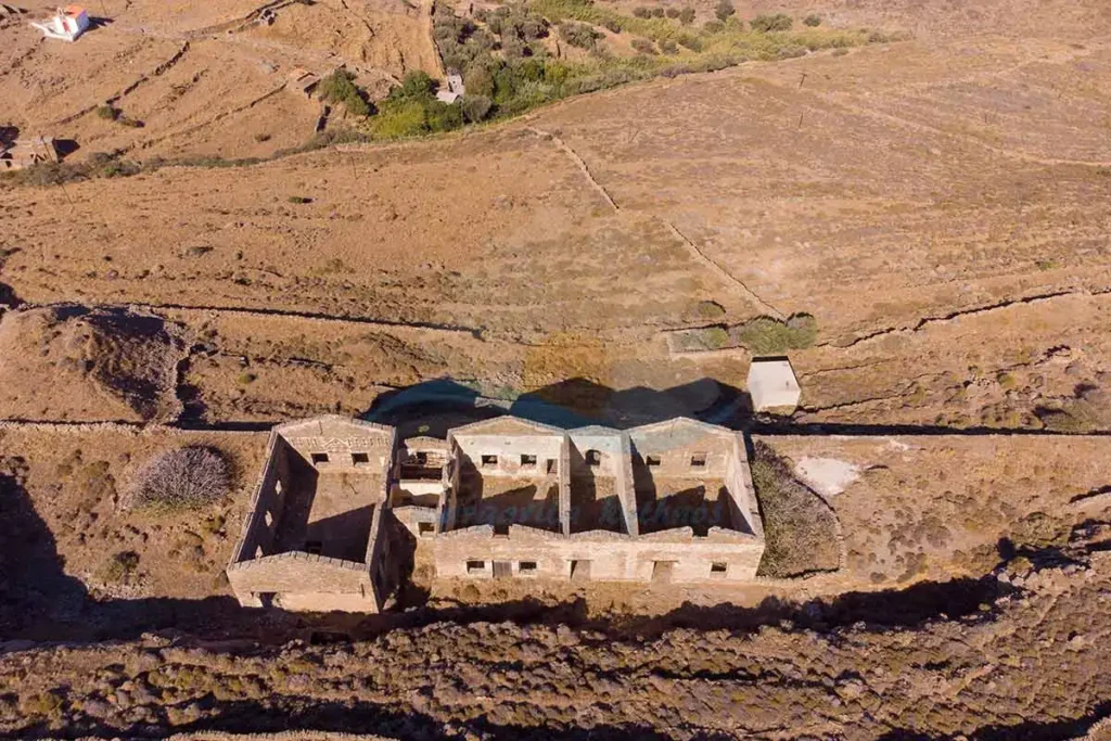 Σπιταρες Κύθνος