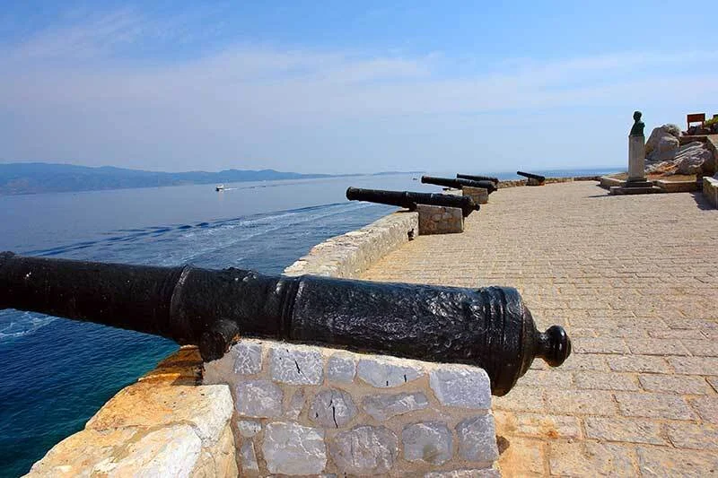 Κανόνια Ύδρα