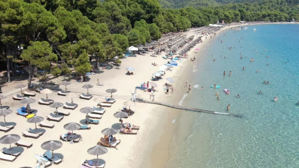 Παραλία Κουκουναριές Σκιάθος