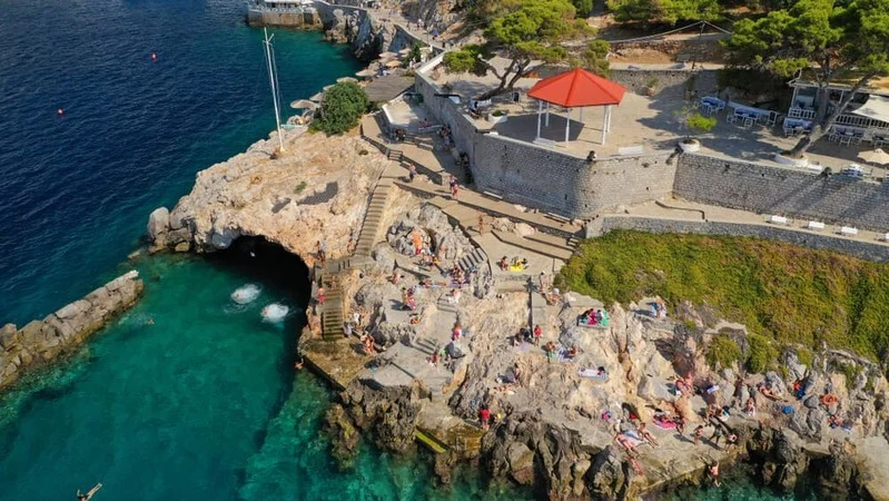 Παραλία Σπηλιά Ύδρα