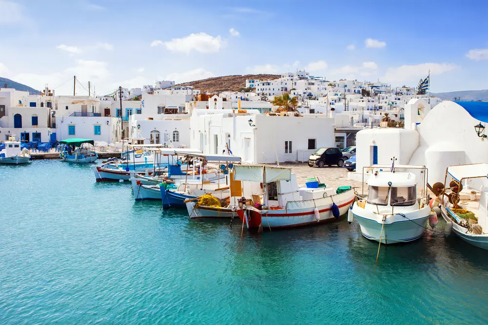 Πάρος Νάουσα