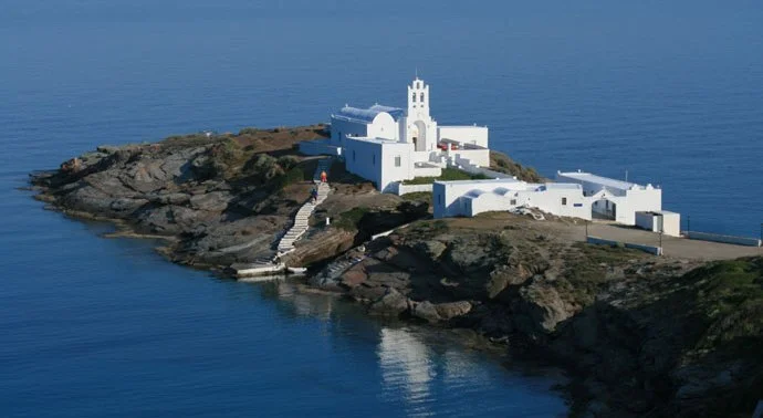 Παναγία της Χρυσοπηγής Σίφνος