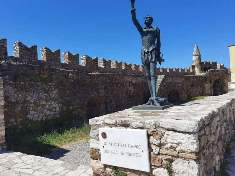 Άγαλμα του Θερβάντες Ναύπακτος