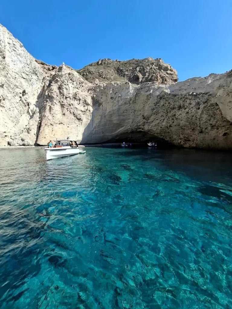 Δεσποτικό Αντίπαρος