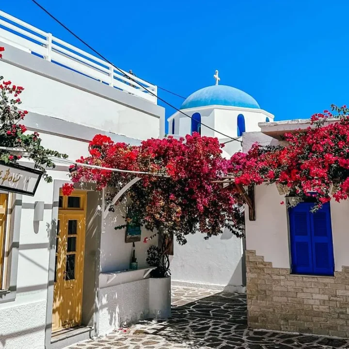 Αντίπαρος