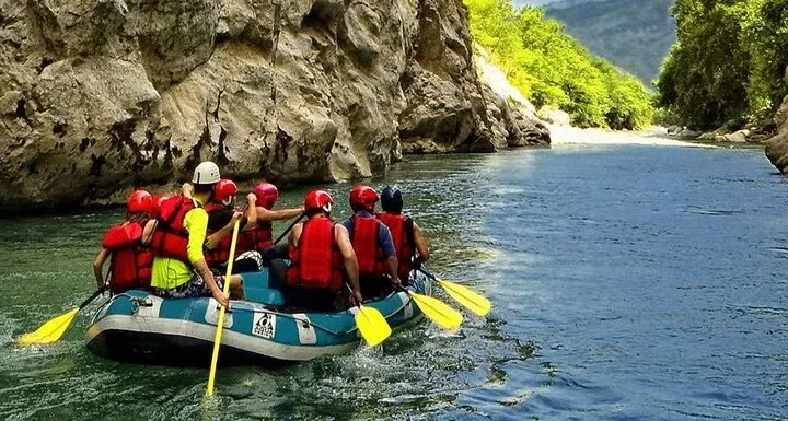 Rafting στον Άραχθο ποταμό